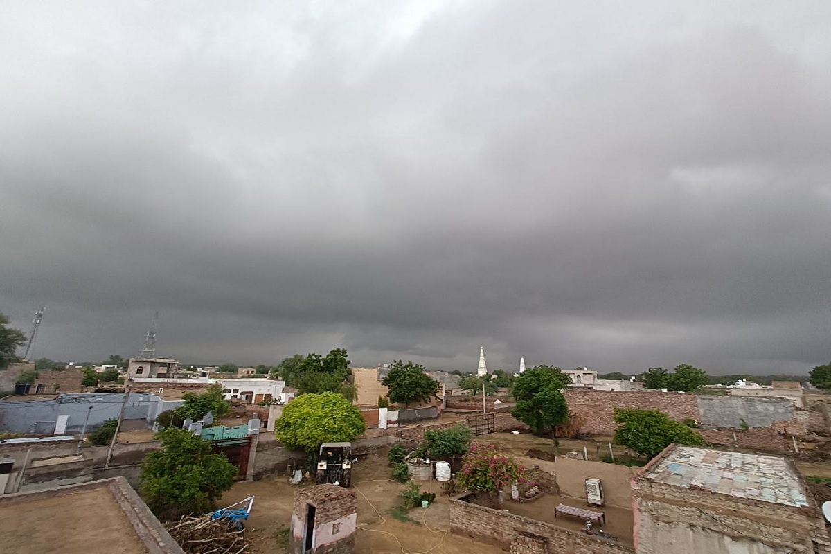 MonsoonRain : बारिश से गुलाबी नगर में सुहाना हुआ मौसम, उमस से राहत