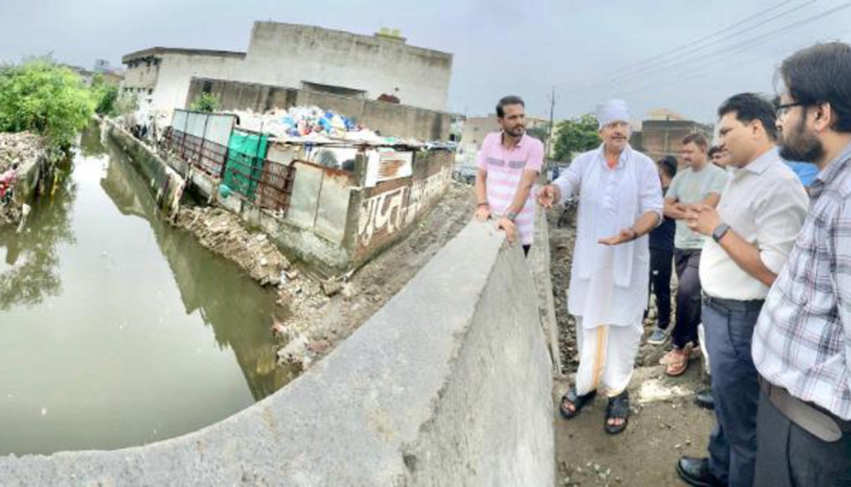 जल भराव के एक दर्जन प्वाइंट चिन्हित