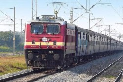 Indian Railways: अब जोधपुर-फलोदी-जैसलमेर स्टेशनों की दूरियां हो जाएगी कम, इतनी
स्पीड से दौड़ेंगी ट्रेनें - image