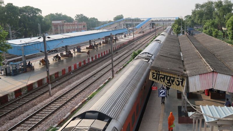 स्टेशन पर नहीं एक भी सीसीटीवी कैमरा, वारदात होने पर खोजते रहो सुराग There is not a single CCTV camera at the station, keep searching for clues when an incident occurs