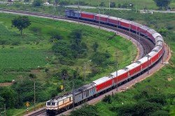 Railway Updates: Rajdhani Express समेत 7 ट्रेनों का मार्ग बदला, जानिए वजह - image