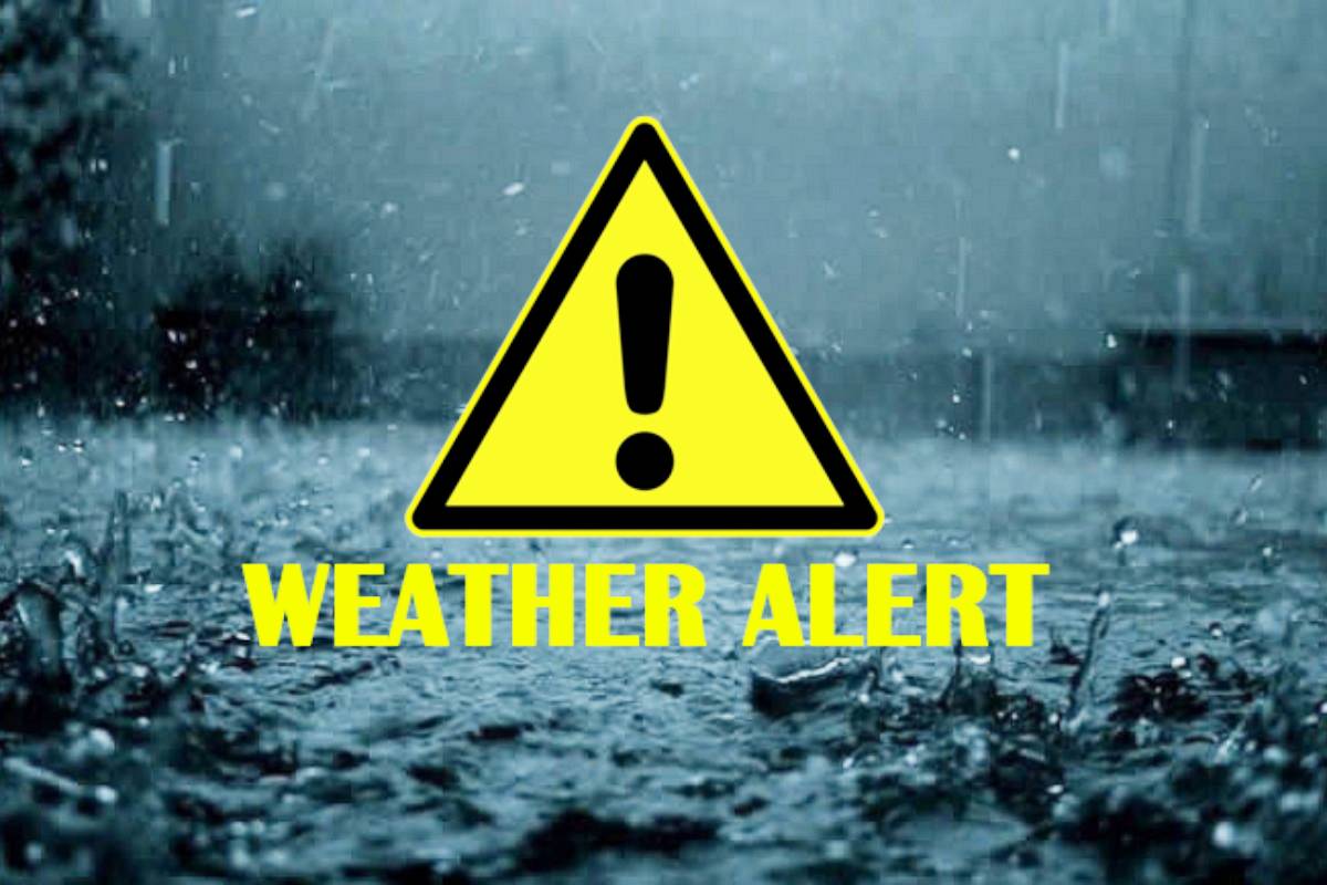 IMD Alert: 34 घंटे हो सकती है रिकॉर्ड तोड़ बारिश, चेतावनी जारी, घरों से बाहर न
निकलें