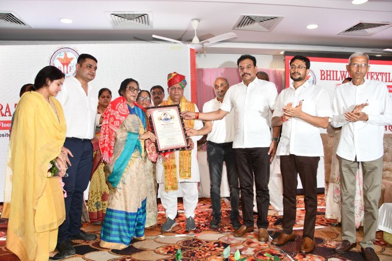 विजन, कमिटमेंट व इच्छा शक्ति हो तो हर काम संभव-अग्रवाल भीलवाड़ा टेक्सटाइल ट्रेड फेडरेशन की ओर से सम्मान समारोह