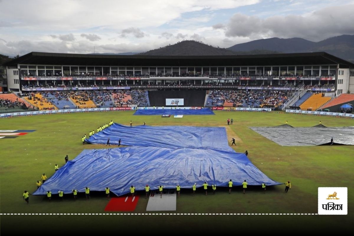 SL vs IND 1st T20 Weather Report: बिना गेंद डाले ही मैच हो जाएगा रद्द या किसी
खलल के बगैर होगा पूरा गेम? जानें पल्लेकेले के मौसम का हाल