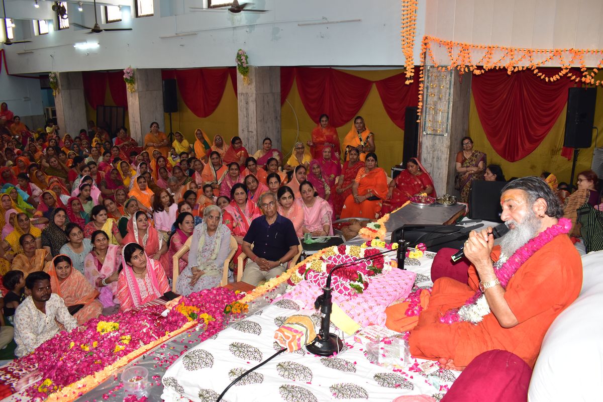 #Guru Purnima:श्रद्धा, विश्वास, समर्पण, सुमिरन के संग गुरु चरणों में किया वंदन
शहरभर में हुए विभिन्न आयोजन