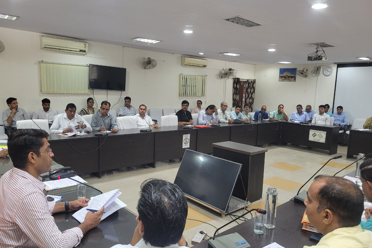 Dausa District Collector Devendra Kumar