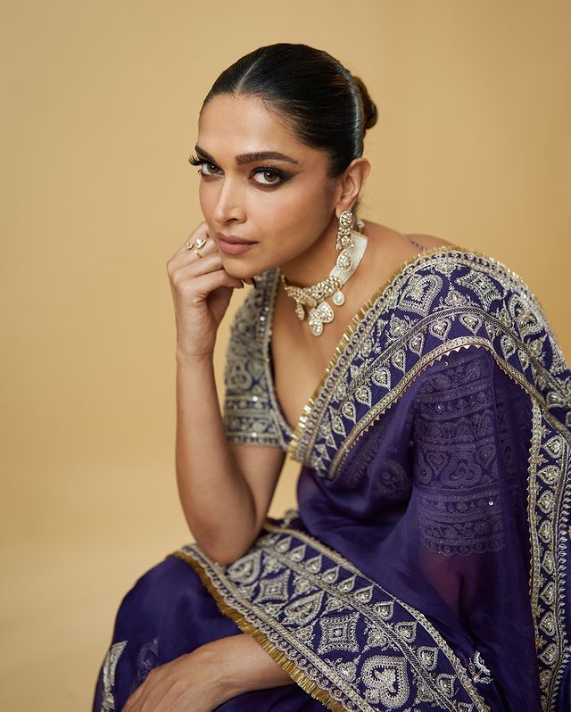 Deepika padukone baby bump