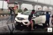 कार की टक्कर लगने से कावंड़ हुई खंडित, दिल्ली एक्सप्रेस वे पर कावंड़ियों ने
चटकाई लाठियां