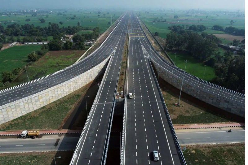 Delhi-Mumbai Express way