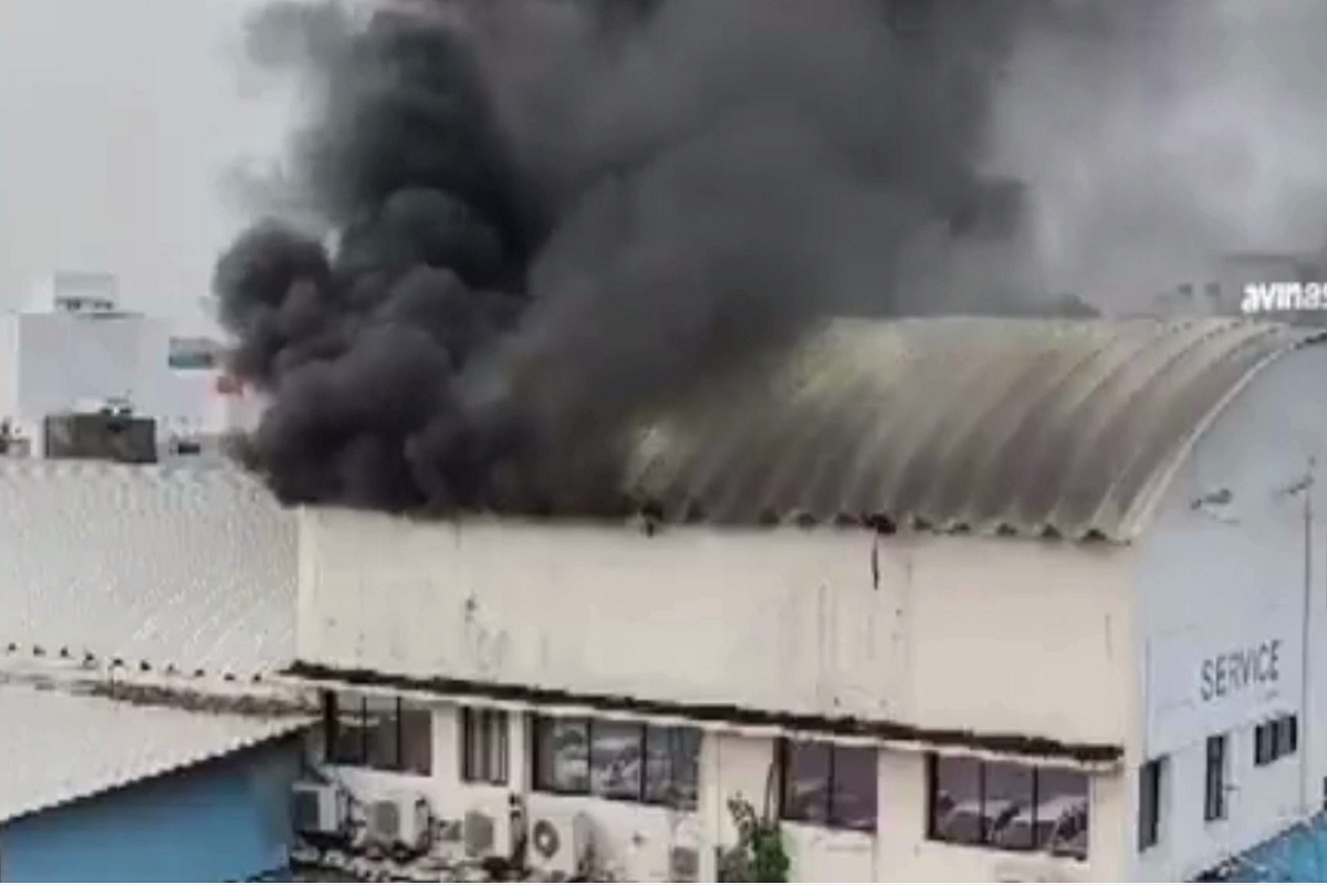 Raipur Fire News: मारुति कार सर्विस सेंटर में लगी भीषण आग