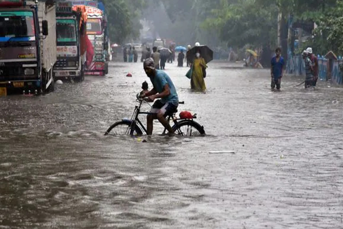 Rajasthan Weather Alert: जमकर बरसेगा मानसून, राजस्थान के 30 जिलों में 4 दिनों तक
झमाझम, येलो अलर्ट जारी