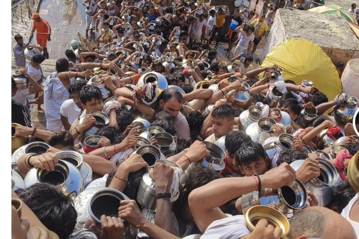 Kashi vishwanath : हजारों यदुवंशियों ने बाबा विश्वनाथ का किया जलाभिषेक…जानें
क्यों आई यह परंपरा