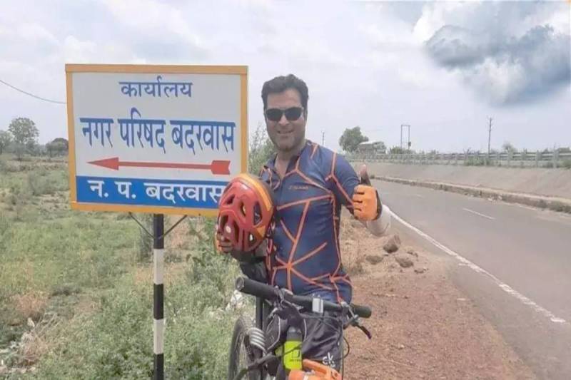 Jitendra Kothari Cyclist