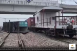 Rail Accident : पटरी से उतरी रेलगाड़ी, 3 किलोमीटर तक टूटा ट्रैक, कई ट्रेनें हुई
रद्द - image