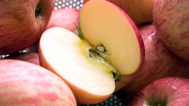 Beware! You are eating fruits ripened with toxic chemicals, know how to avoid them 