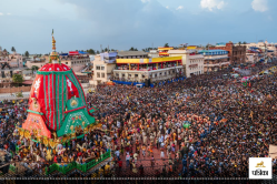 Puri Jagannath Rath Yatra: भीड़ और उमस के कारण 750 श्रद्धालु बीमार, मानव
श्रृंखला बनाकर ले जाना पड़ा अस्पताल - image