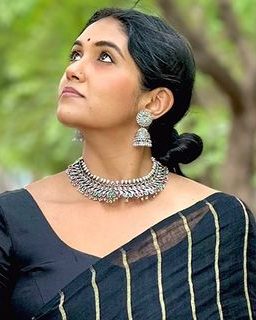 Sairat Fame Actress Rinku Rajguru