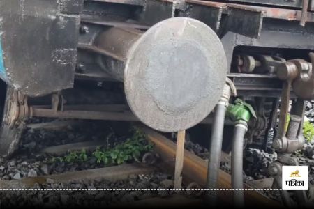 Train Derailed in Amroha