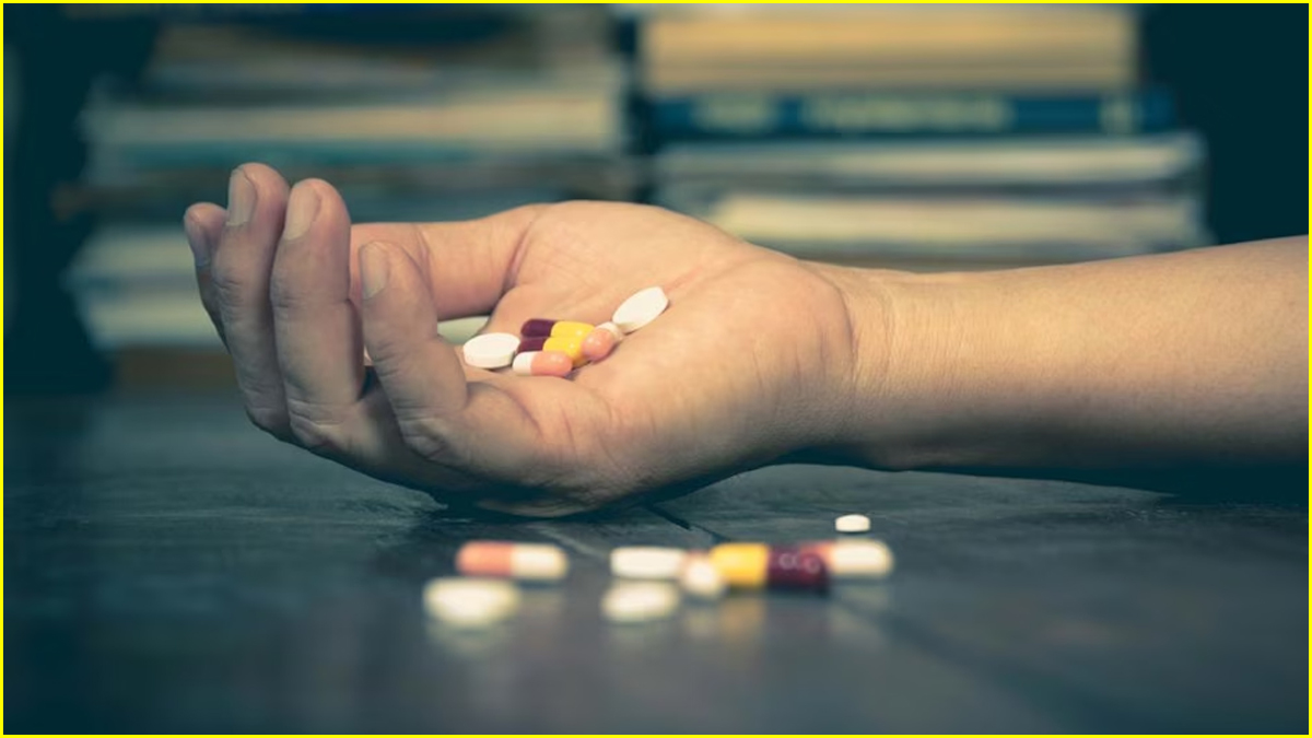 Troubled by wife harassment young man commits suicide in Moradabad