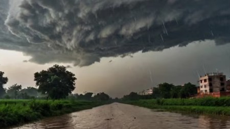 UP Rains News: मौसम विभाग के मुताबिक 12 जुलाई को पश्चिमी उत्तर प्रदेश में अलग-अलग जगहों पर और पूर्वी उत्तर प्रदेश में कई स्थानों पर भारी बारिश और गरज के साथ छीटें पड़ने की संभावना है।