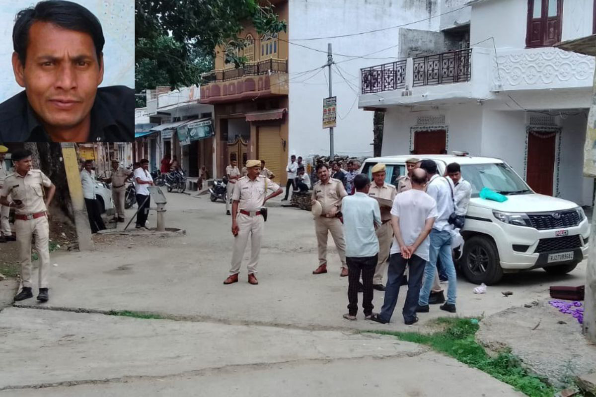 Rajasthan Crime: उदयपुर में घर के सामने शिक्षक की तलवार से हत्या, पिता पर भी किए
ताबड़तोड़ वार