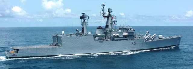 INS Brahmaputra में मरम्मत के दौरान लगी आग, भारतीय नौसेना ने कहा गनीमत रही सब सुरक्षित रहा
