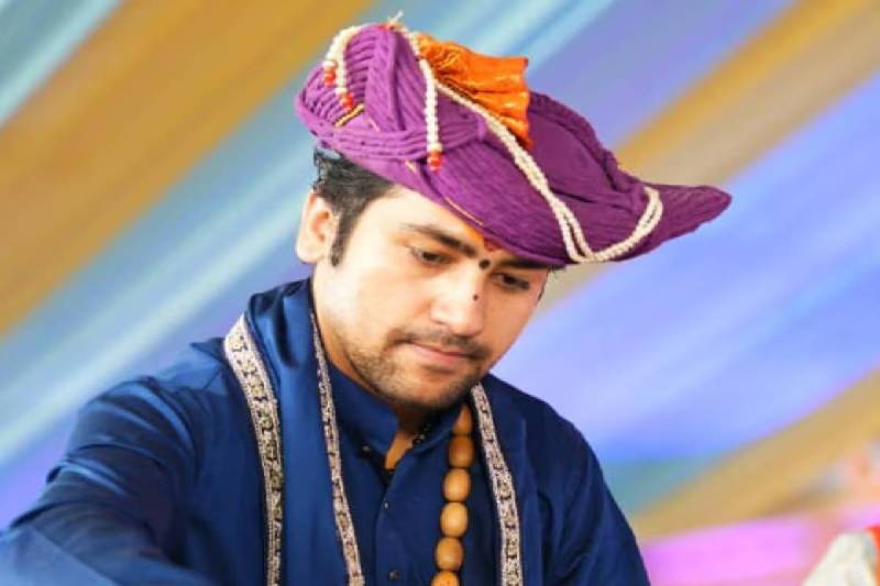 bageshwar dham pandit dhirendra shastri