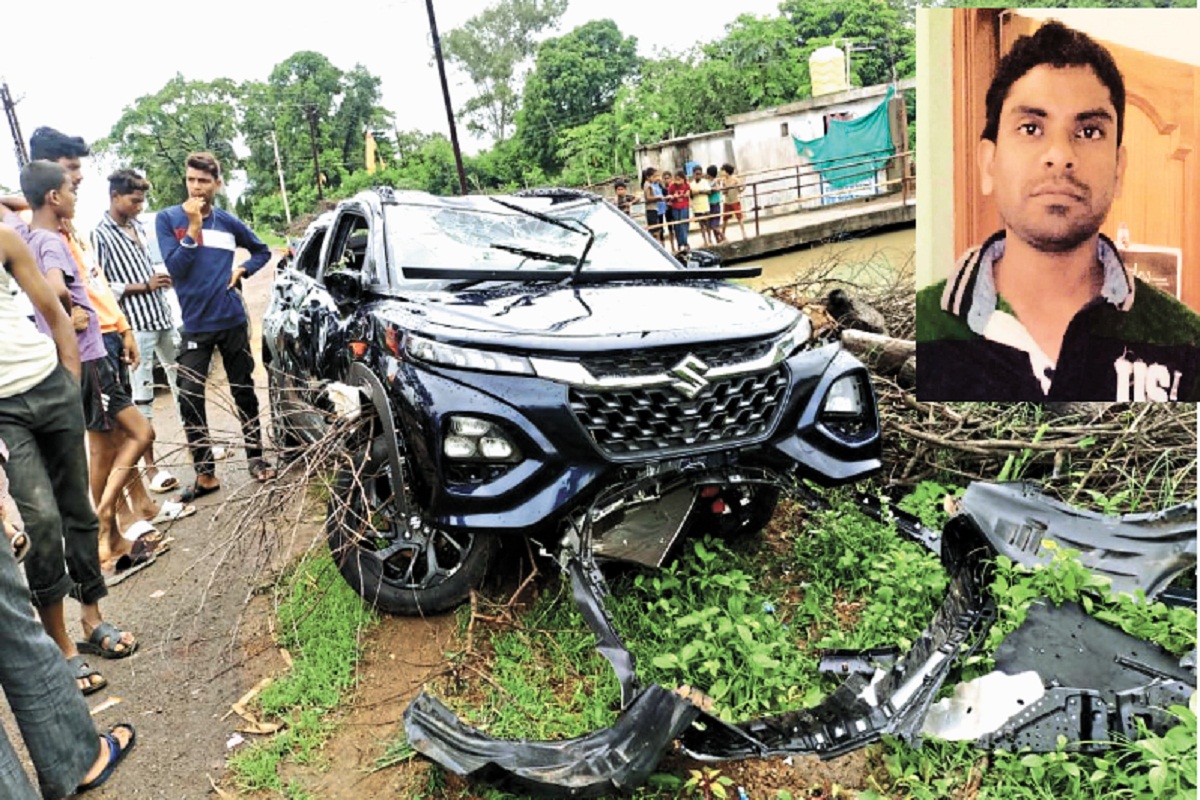 CG Road accident: तेज रफ्तार कार अनियंत्रित होकर पलटी, हादसे में डॉक्टर की
दर्दनाक मौत