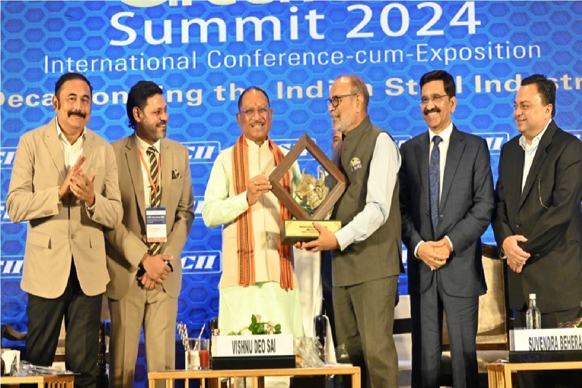 Chhattisgarh News: CM साय ने किया “ग्रीन स्टील समिट – 2024” का शुभारंभ, देखें
तस्वीरें….