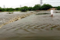 Rajasthan Rain: राजस्थान की इस नदी की रपट के ऊपर से बहा पानी, दर्जनों गांवों का
आवागमन बाधित - image