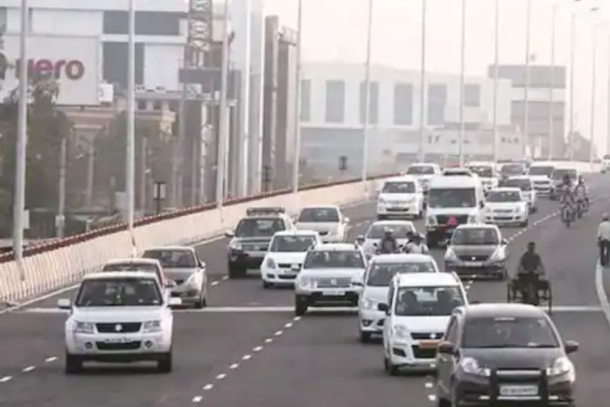 दिल्ली-एनसीआर के लिए खुशखबरी! दिल्ली-गाजियाबाद-मेरठ कॉरिडोर पर 8000 वाहन होंगे
पार्क, इन्हें मिलेगी सुविधा