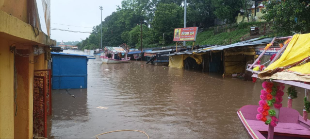 Monsoon Alert, narmada overflow 