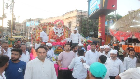 सिंधी समाज में भगवान झूलेलाल का चालीस दिवसीय उपासना दिवस मंगलवार से शुरू हो गए।