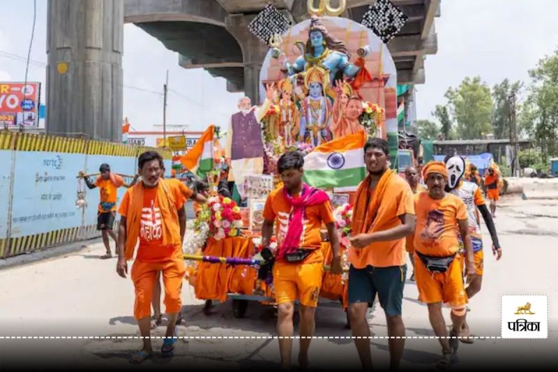 kanwar yatra 2024 Devotees gave the Form of Ramlala to Lord Shiva