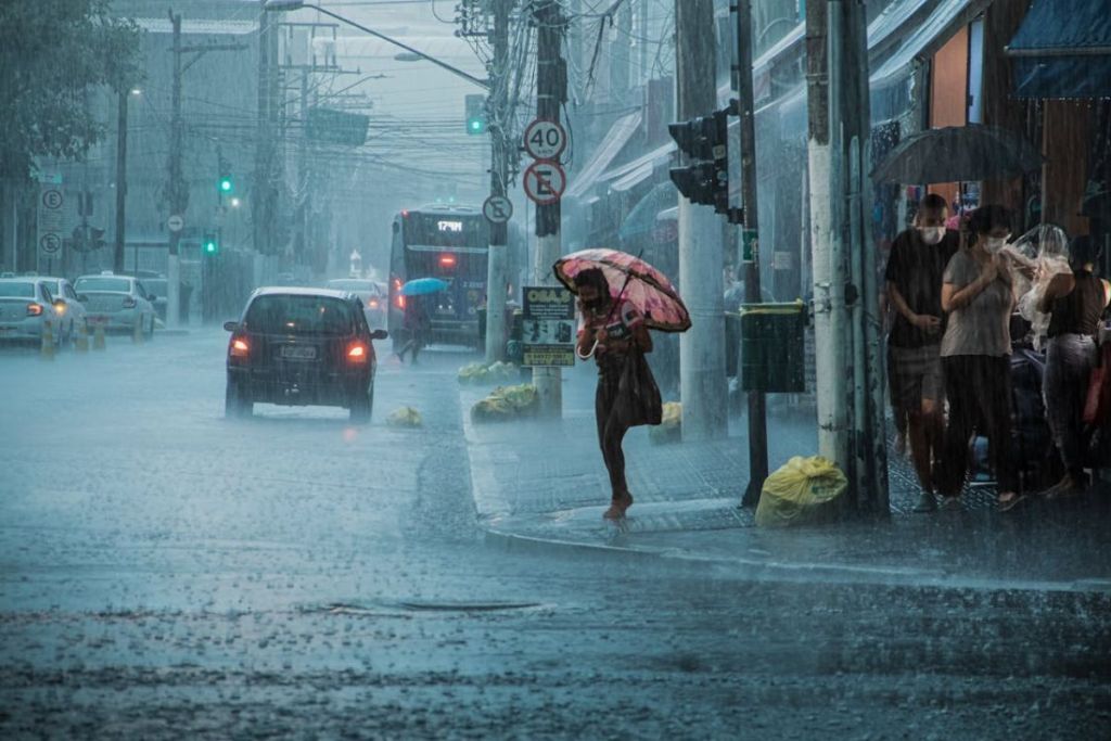 jabalpur heavy rain alert, imd weather update in hindi