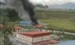 Nepal Plane Crash: जलती हुई चिता बन गया प्लेन, 18 लोग हुए जलकर खाक - image