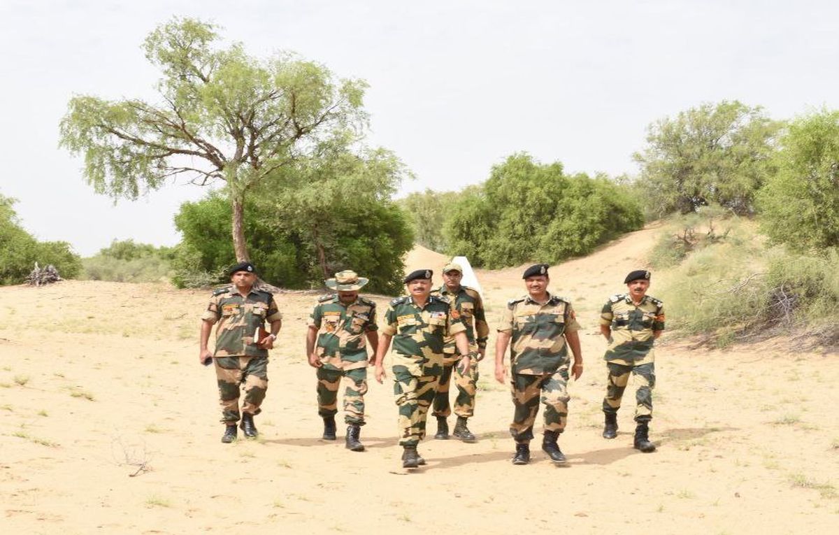 सीसुब महानिरीक्षक ने किया भारत-पाकिस्तान सीमा क्षेत्र का दौरा
