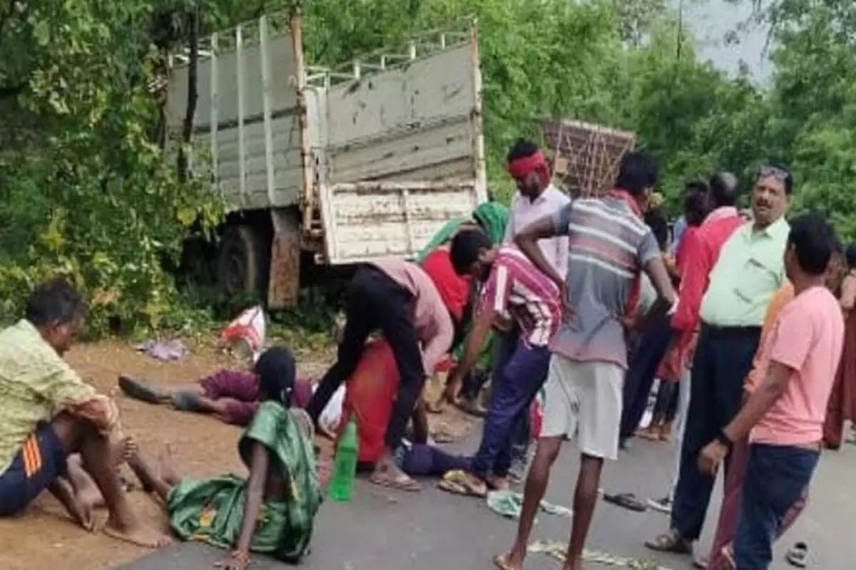 raigarh road accident