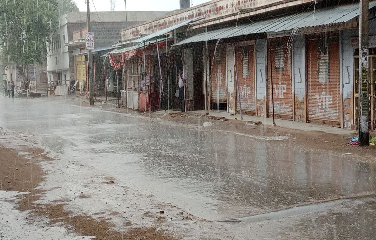 Watch Video: रामदेवरा क्षेत्र में जोरदार बारिश