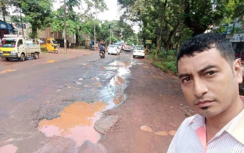 Selfie with potholes