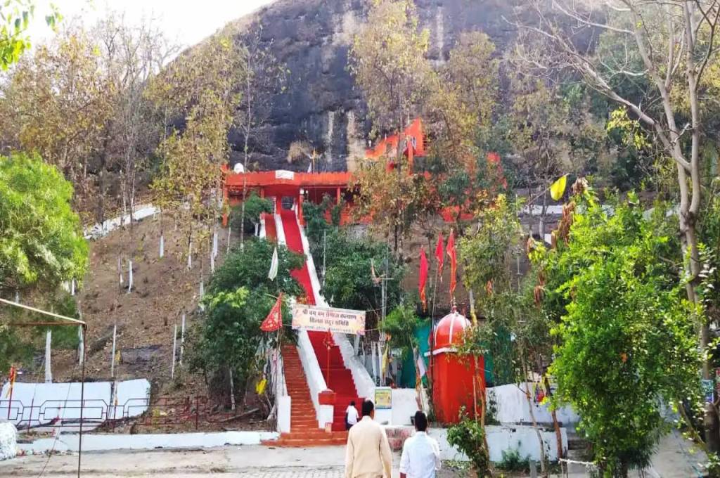 Lord Shiva unique temple tilak sindoor