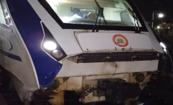 एमपी में फिर दुर्घटनाग्रस्त हुई वंदे भारत एक्सप्रेस, ट्रेन का इंजन चकनाचूर - image