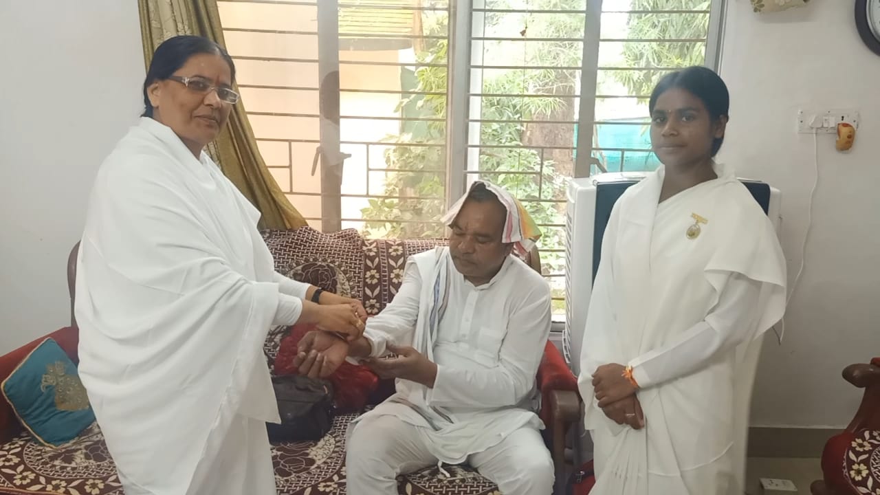 जिले भर में धूमधाम से मनाया गया रक्षाबंधन का पर्व