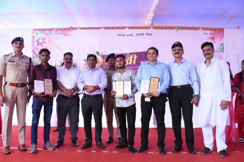 Raipur Police Good Samaritans