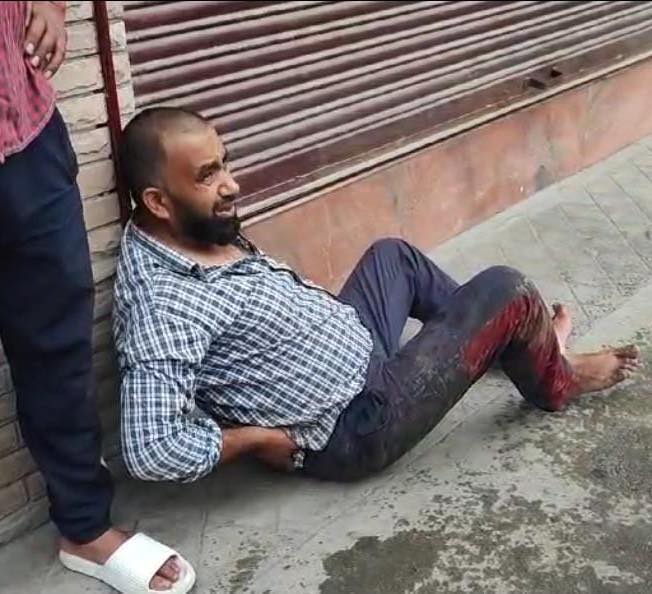 Watchman Injured after Jumping from building during earthquake in Baramulla