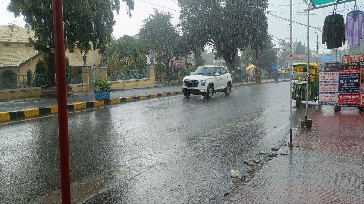 Video: मोक्षधाम में बाढ़ जैसे बने हालात, हर तरफ पानी