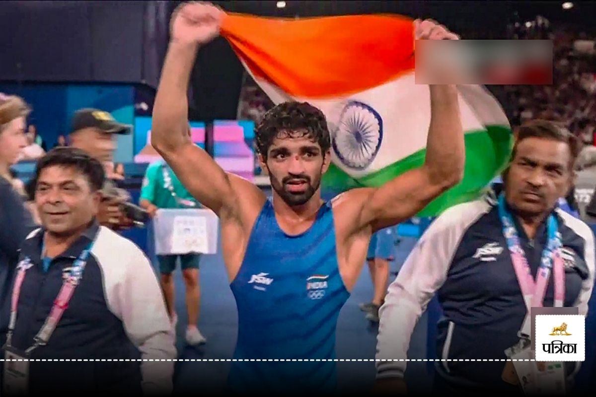 aman sehrawat became india youngest olympics medalist