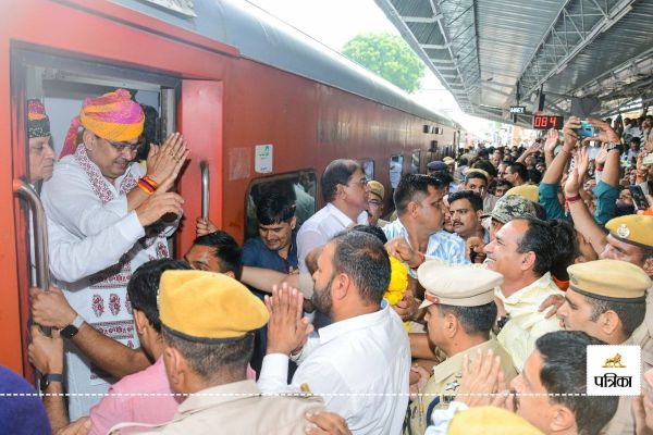 CM Bhajanlal Train Journey From Jaipur to Jodhpur