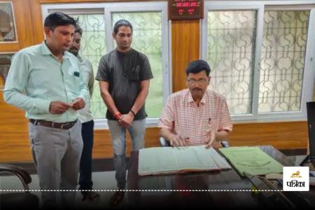 16 Employees Served Notices in Lalitpur BSA Office Raid, ललितपुर बीएसए कार्यालय में बड़ा एक्शन, डीएम ने 16 कर्मचारियों को नोटिस जारी, जानिए पूरा मामला