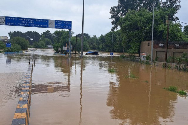 Builder encroached the river